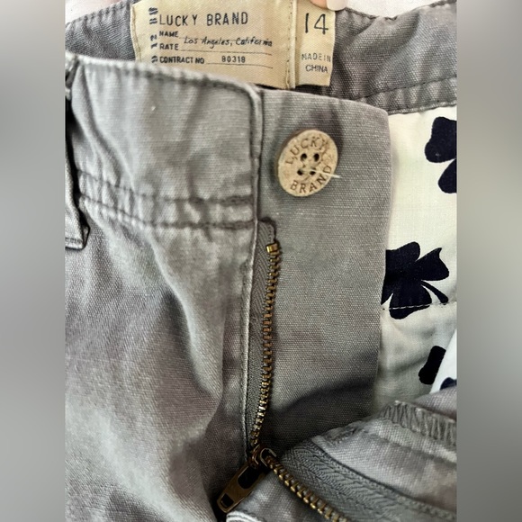 Cutoff Lucky Brand Shorts - Picture 3 of 7